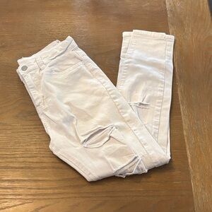 Elegant Distressed White Skinny Jeans